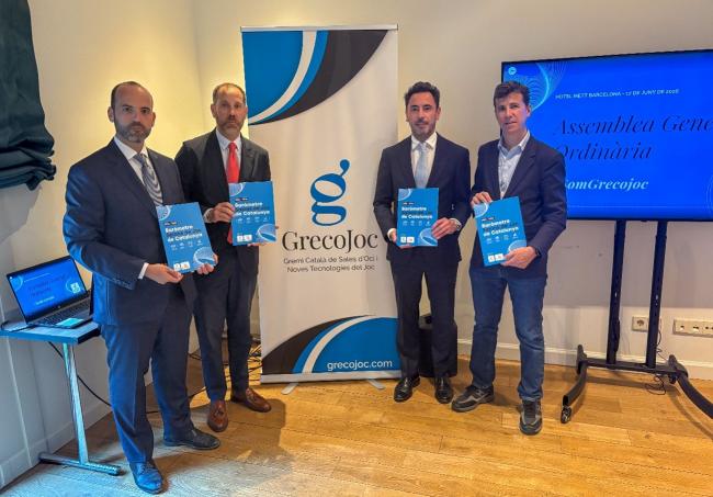 Enric Sanahuja Amat, presidente de GRECOJOC; Gonçal Aixa, secretario técnico; Josep Maria Martínez, fundador de CREARMAS Vivancos, director general de Grup Martínez; y Jorge Mas, 