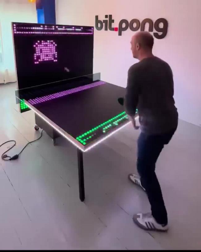 bit.pong: la mesa de ping pong interactiva que fusiona retro gaming y deporte