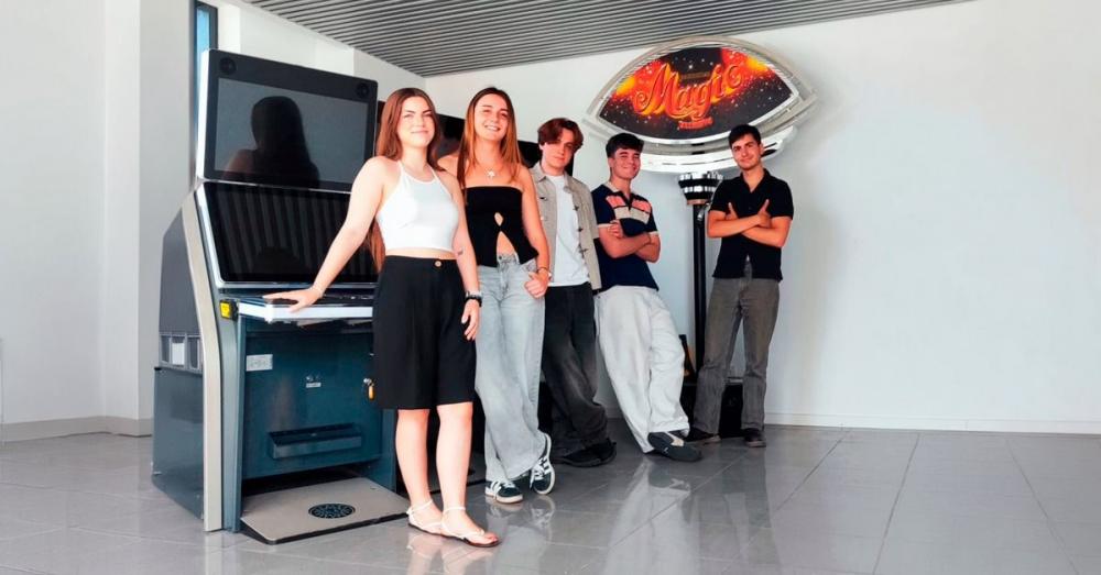  MERKUR SLOTS Spain impulsa el talento joven con estudiantes del IES Calvià