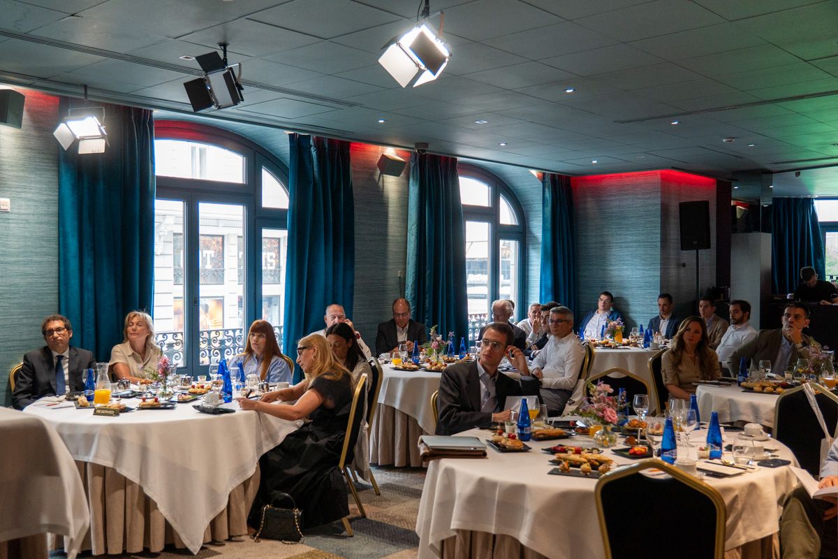 UNA BREVE RESEÑA, POR AHORA
E-Gaming Spain revoluciona el Casino Gran Vía COMAR con un desayuno histórico sobre mercados predictivos e inteligencia artificial