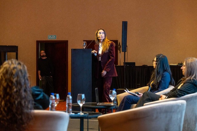  Ida López lleva la regulación argentina del juego online a un foro internacional de ciberseguridad