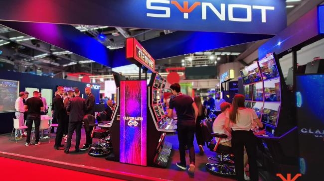 SYNOT refuerza su apuesta por los Balcanes con más de 10.000 máquinas operativas y nuevas soluciones omnicanal