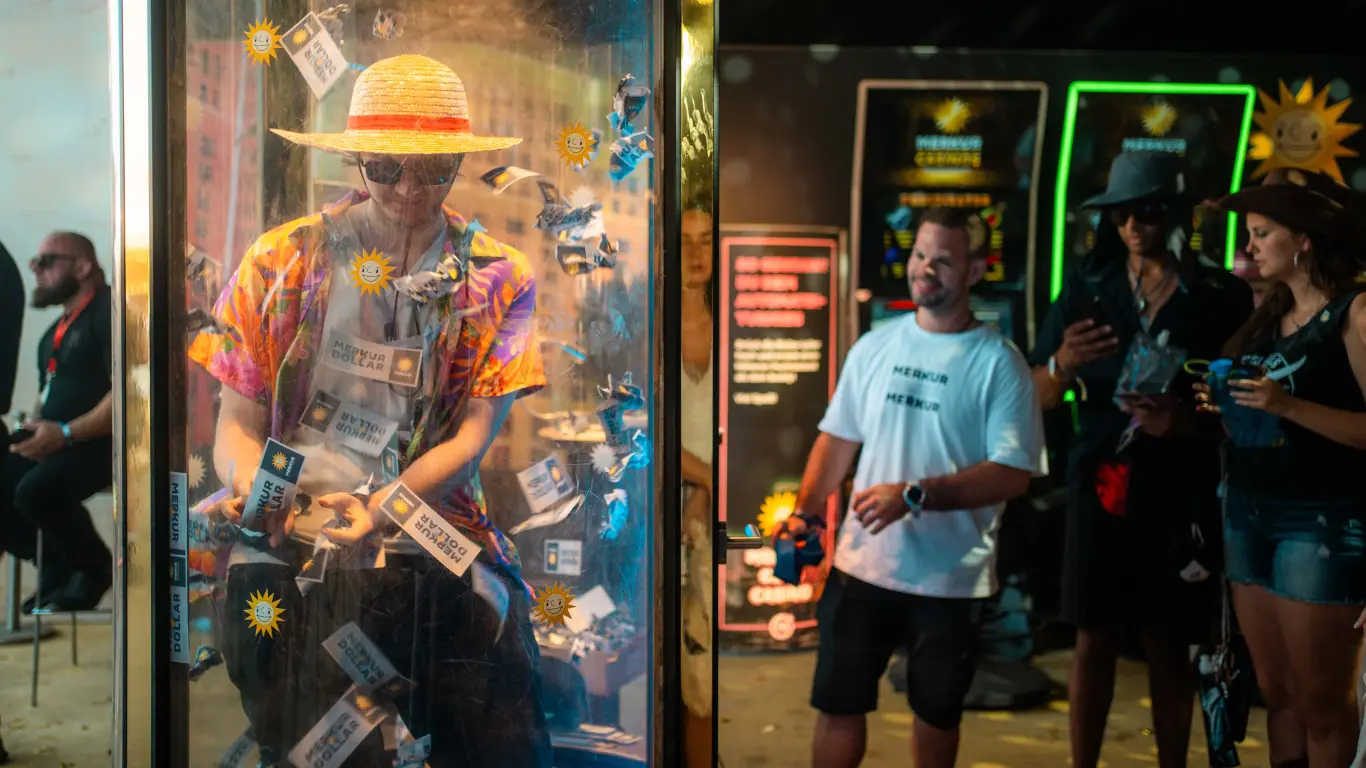 MERKUR lleva su CLUB CASINO a PAROOKAVILLE, uno de los grandes festivales de música electrónica de Alemania FOTOS