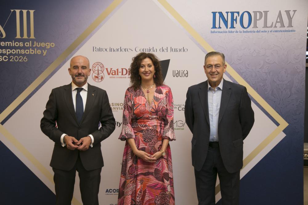 Cristina García describe el trabajo colectivo de la Plataforma para el Juego Sostenible al recoger el Premio a la Mejor Directiva en Juego Responsable