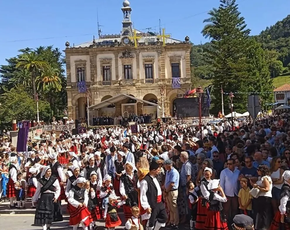Grupo Díaz Carbajosa refuerza su compromiso con Asturias apoyando las Fiestas del Portal de Villaviciosa
