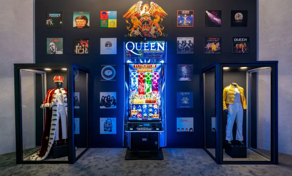 IGT estrena Queen Video Slots en el mueble Summit75™