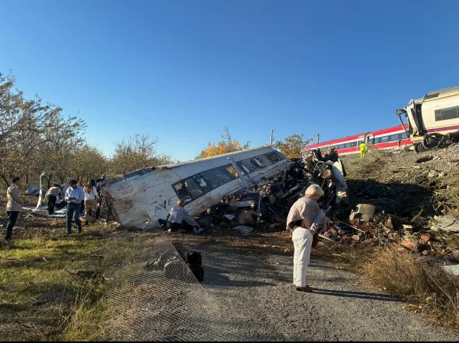 INFOPLAY, con el corazón junto a las víctimas y las familias del trágico accidente ferroviario INFOPLAY, con el corazón junto a las víctimas y las familias del trágico accidente ferroviario
