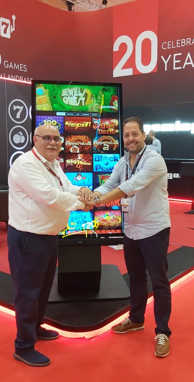 ANTONIO DURÁN triunfa con E-Gaming Spain en Lisboa y acelera su ofensiva online ANTONIO DURÁN triunfa con E-Gaming Spain en Lisboa y acelera su ofensiva online